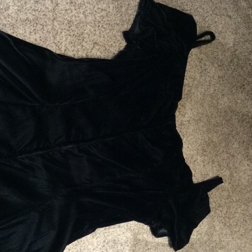 Dress - Picture 4 of 4